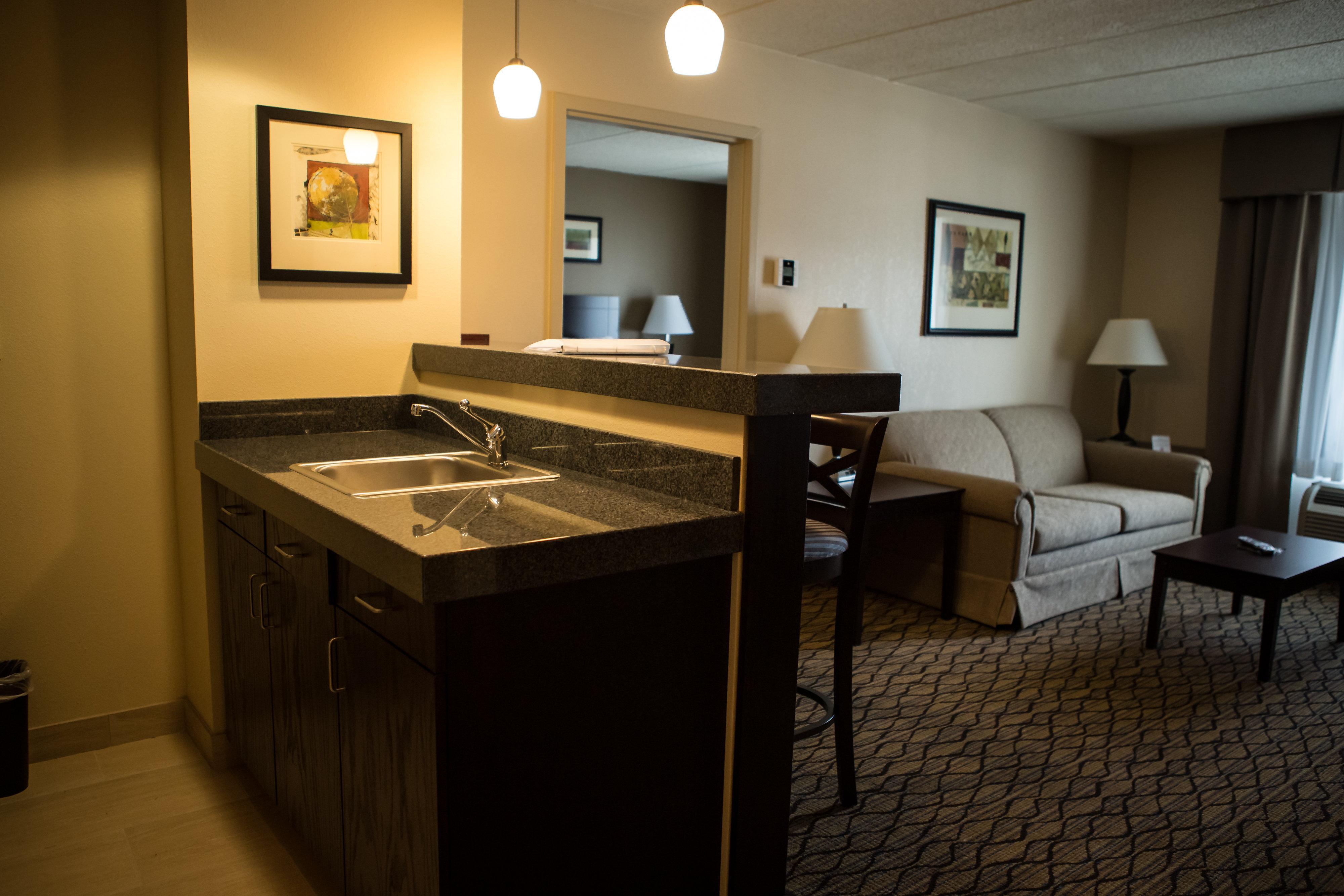 Holiday Inn Express Milford By Ihg Dış mekan fotoğraf