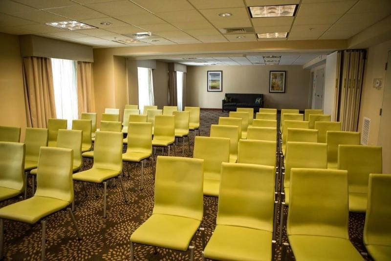 Holiday Inn Express Milford By Ihg Dış mekan fotoğraf